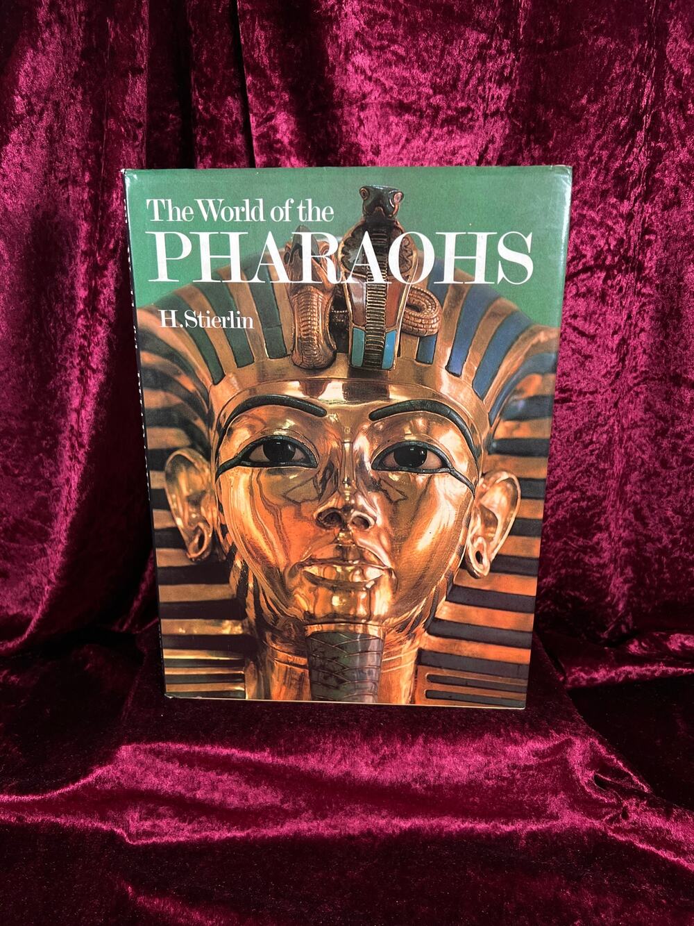Vintage Hardcover Coffee Table Book – The World of the Pharaohs H. Stierlin 1978